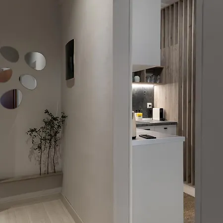 Homevision - Urban Hub Apartment *